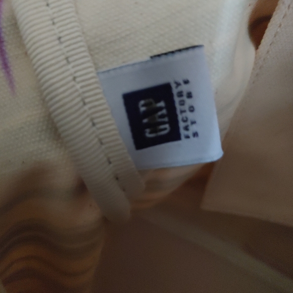 Gap tote - Picture 3 of 3